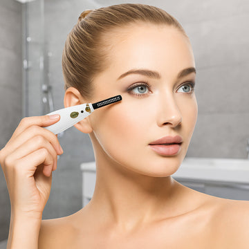 Rechargeable Heated Eyelash Curler with Comb