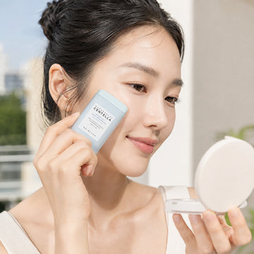 SKIN1004 Madagascar Centella Hyalu-Cica Silky-Fit Sun Stick SPF50+ PA++++ 20g
